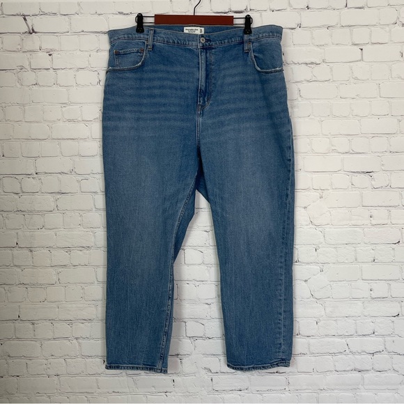 Abercrombie & Fitch Denim - Abercrombie & Fitch The Ankle Straight Curve Love Size 35/20